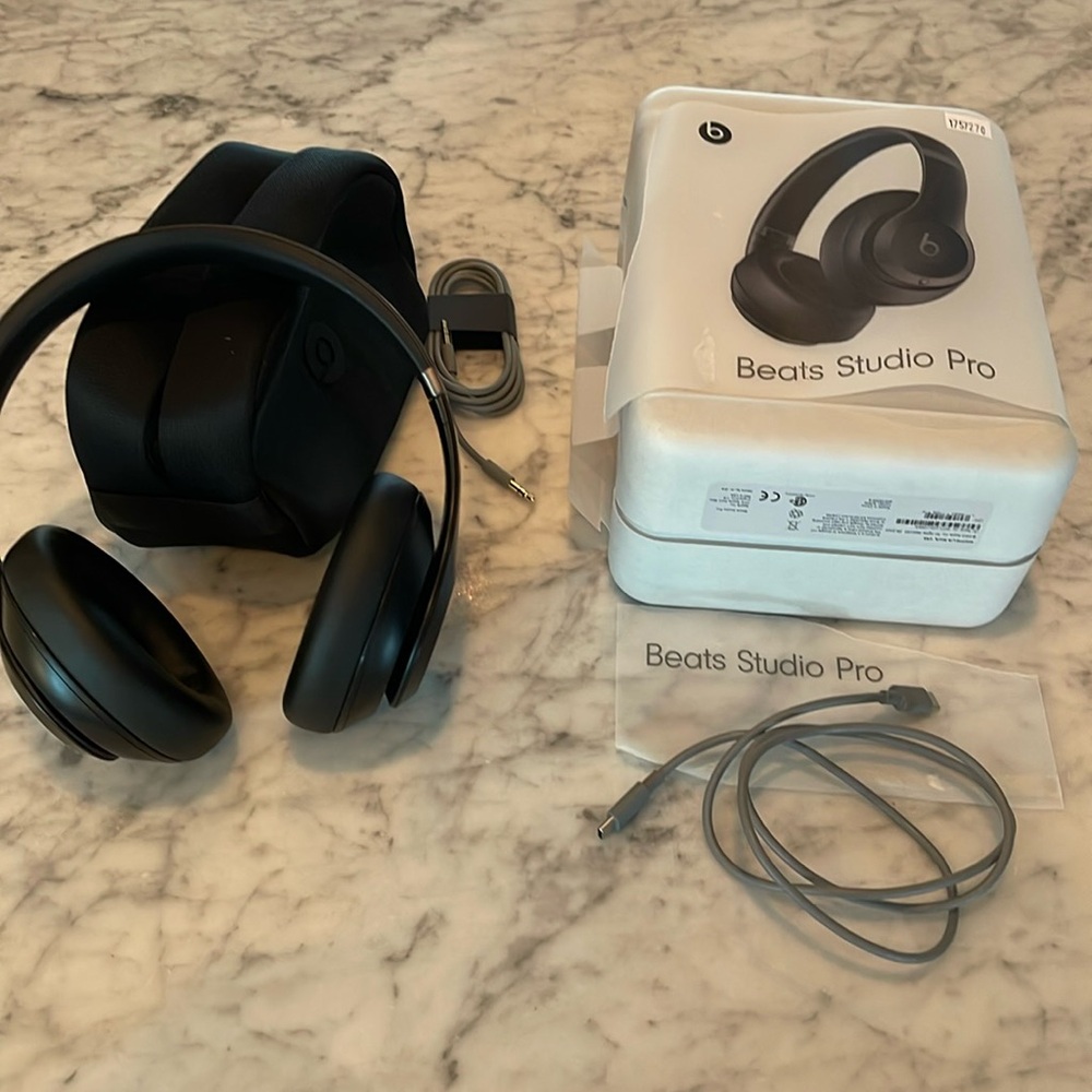 Beats Studio Pro A2924 Beats by Dre